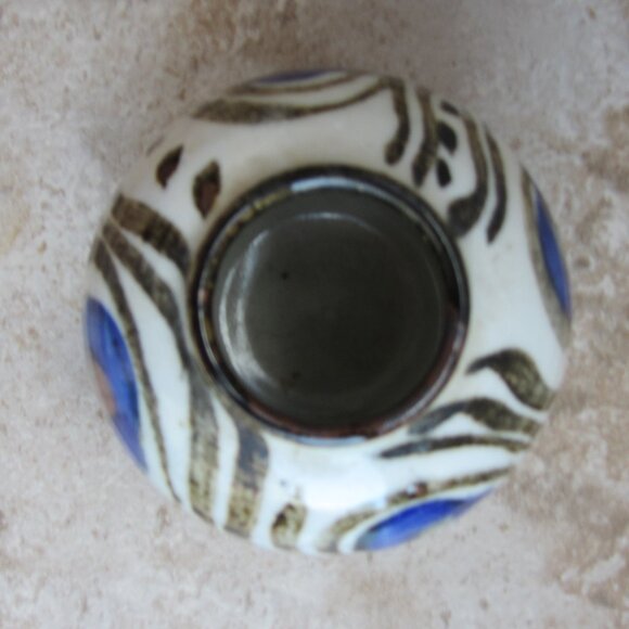 Mid Century Danish Style Pottery Vase Possibly Signed Ahlgren - Picture 3 of 4